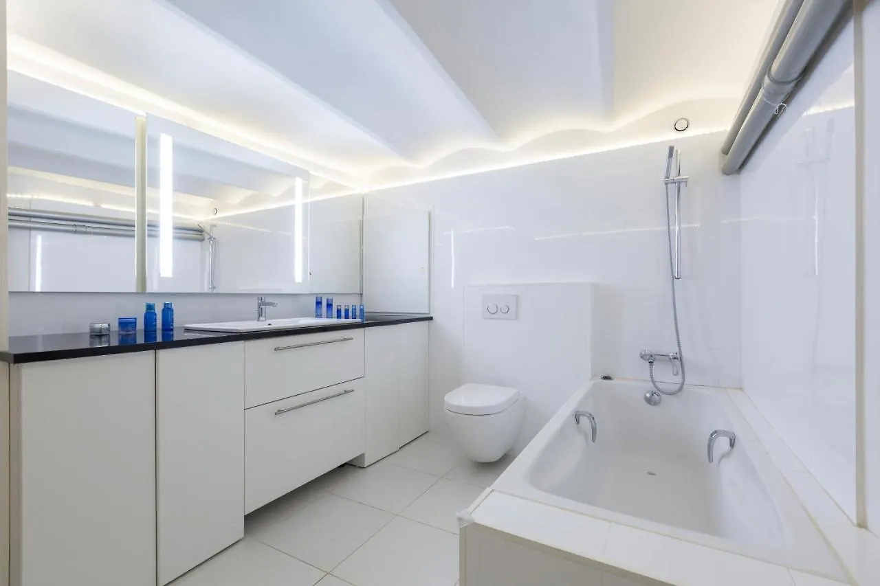 Luxury Sea View Heritage Apartment Nice